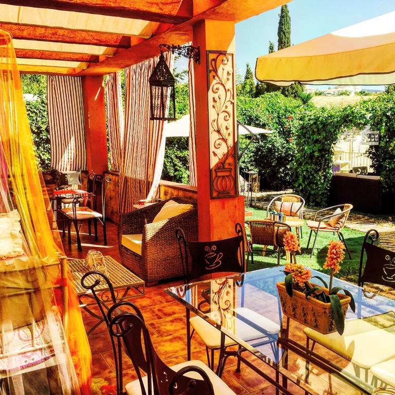 Laurel De La Reina Bed & Breakfast - Boutique La Zubia  Luaran gambar