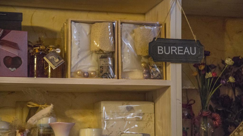 Laurel De La Reina Bed & Breakfast - Boutique La Zubia  Luaran gambar