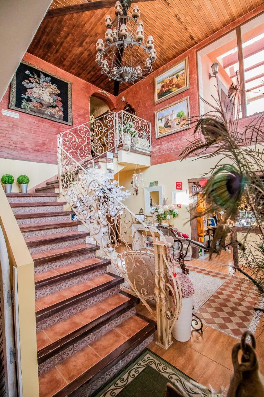 Laurel De La Reina Bed & Breakfast - Boutique La Zubia  Luaran gambar